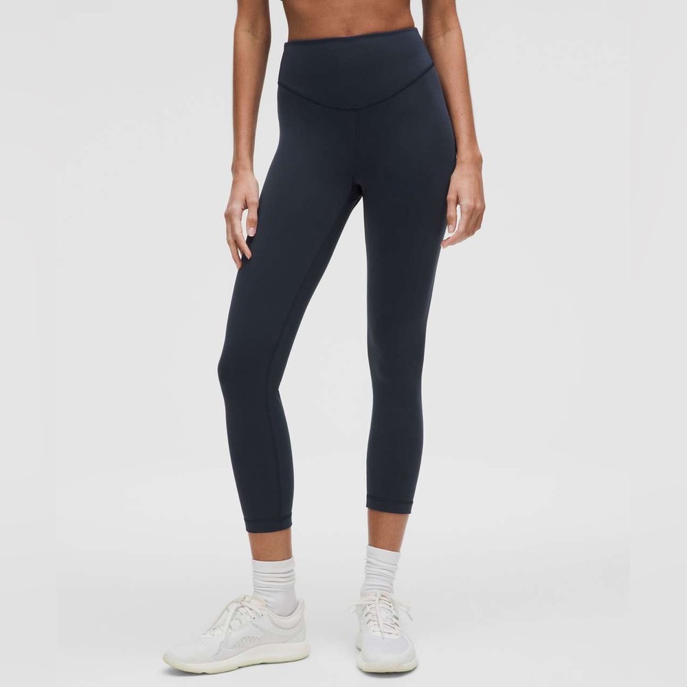 Lululemon Wunder Under SmoothCover High-Rise Crop 23" in Navy